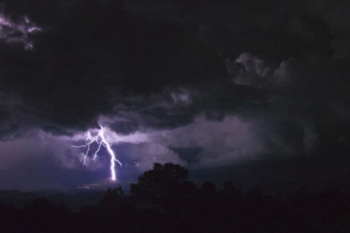Lightning Strike: छत्तीसगढ़ में आकाशीय बिजली गिरने से 7 लोगों की मौत, तीन लोग घायल