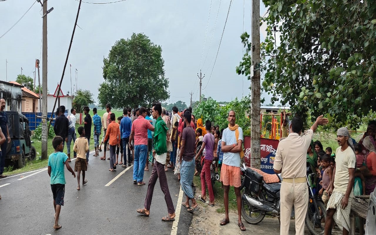 Bihar News: मधेपुरा में पत्नी का सिर धड़ से अलग किया और हाथ में लेकर घूमता रहा सिरफिरा, गिरफ्तार