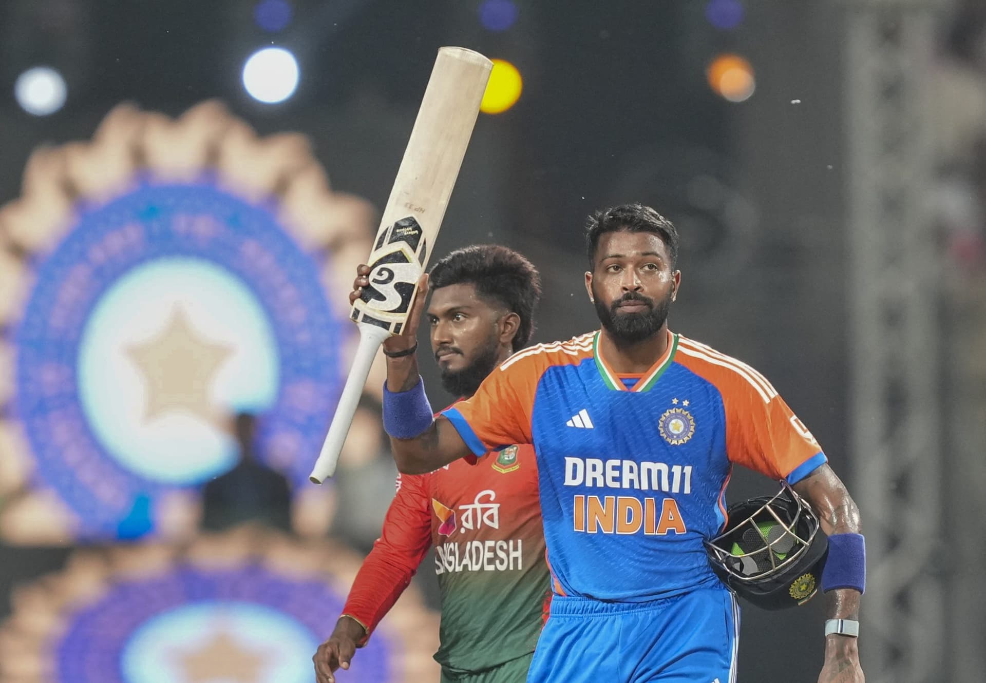टूट गया Virat Kohli का बड़ा टी20 रिकॉर्ड, हार्दिक पांड्या ने बांग्लादेश के खिलाफ रचा इतिहास