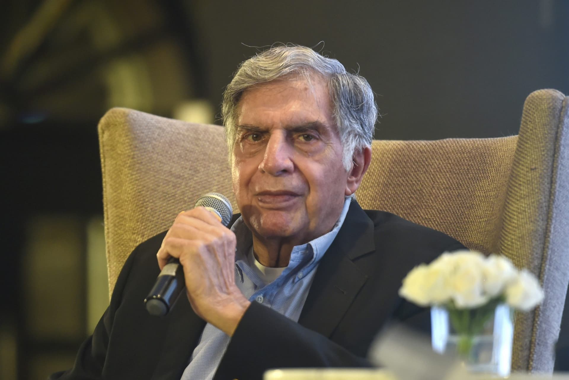 Ratan Tata Jayanti: पूर्व वित्त मंत्री समेत कई के साथ रतन टाटा साझा कर चुके हैं जन्मदिन, भारत-चीन युद्ध के कारण अधूरा रहा प्यार