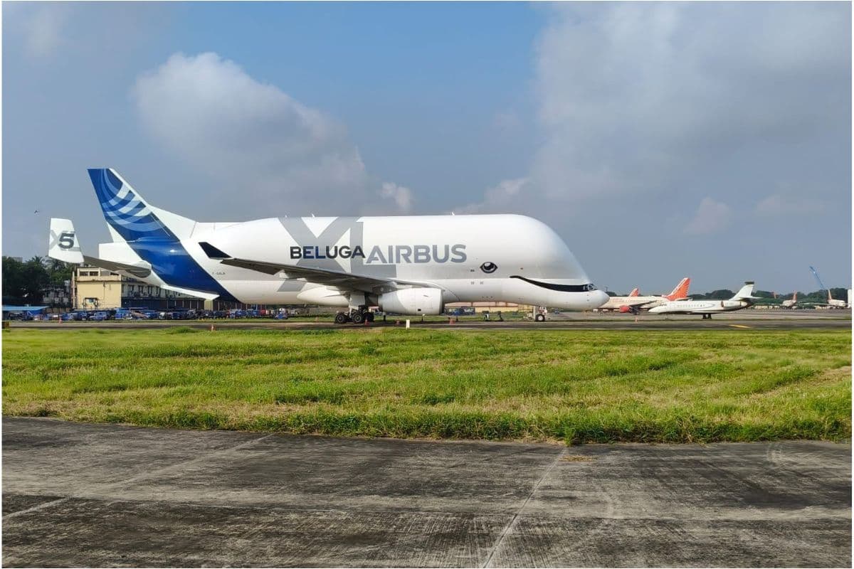 Kolkata Airport : कोलकाता एयरपोर्ट पर उतरा दुनिया का सबसे बड़ा विशालकाय एयरबस बेलुगा एक्सएल विमान