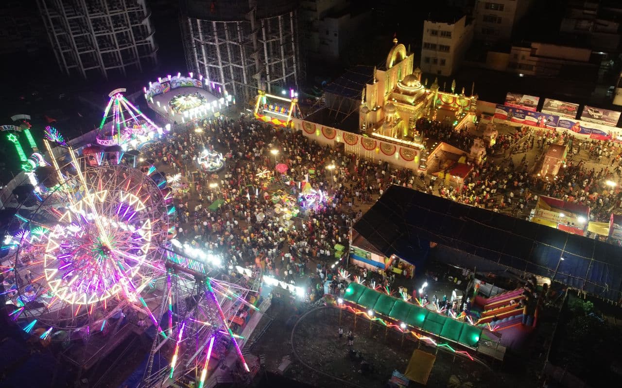 PHOTOS में देखें रांची का दुर्गोत्सव, प्रमुख पूजा पंडालों की खूबियां भी जानें