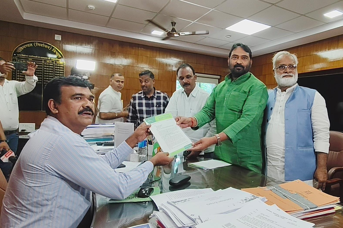 मंईयां सम्मान योजना के बाद हेमंत सरकार देगी महिलाओं को हर माह 2500 रुपए, JMM ने चुनाव आयोग से मांगी अनुमति