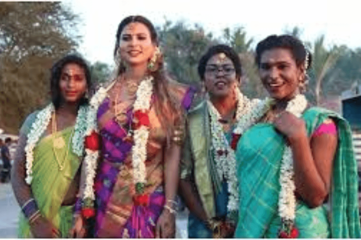 Kinnars’ Blessings: इस दिवाली ले किन्नरों से आशीर्वाद घर में सुख समृद्ध की देवी मां लक्ष्मी का होगा वास
