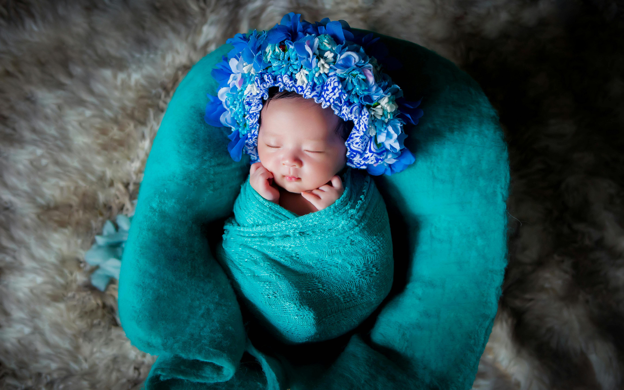 Baby Names: जीवन में खूब नाम और तरक्की कमाएगी आपकी बेटी, इस लिस्ट से चुनें एक खूबसूरत नाम