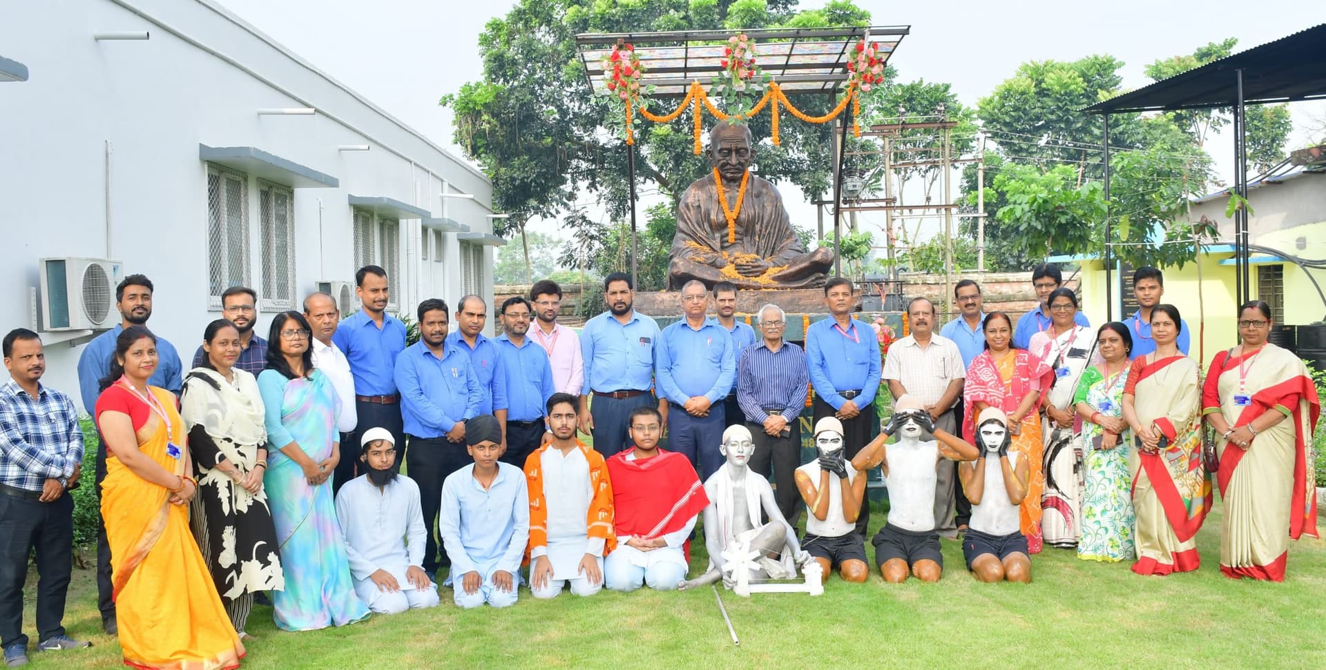 वीवीआरएस ने हरित पहल व सामुदायिक सेवा के साथ मनायी जयंती