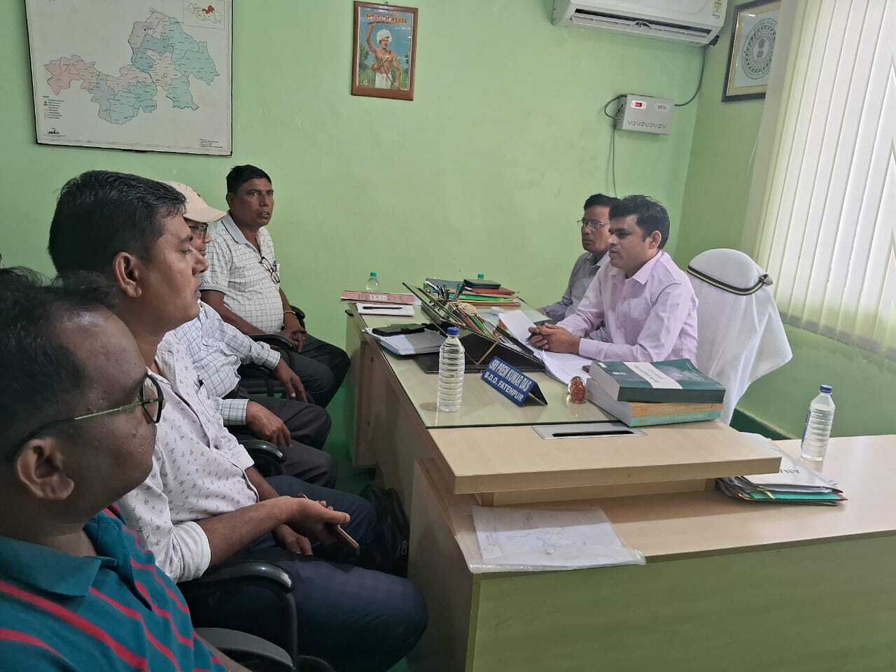 बूथों में बिजली, पानी की सुविधाओं की करें जांच : बीडीओ