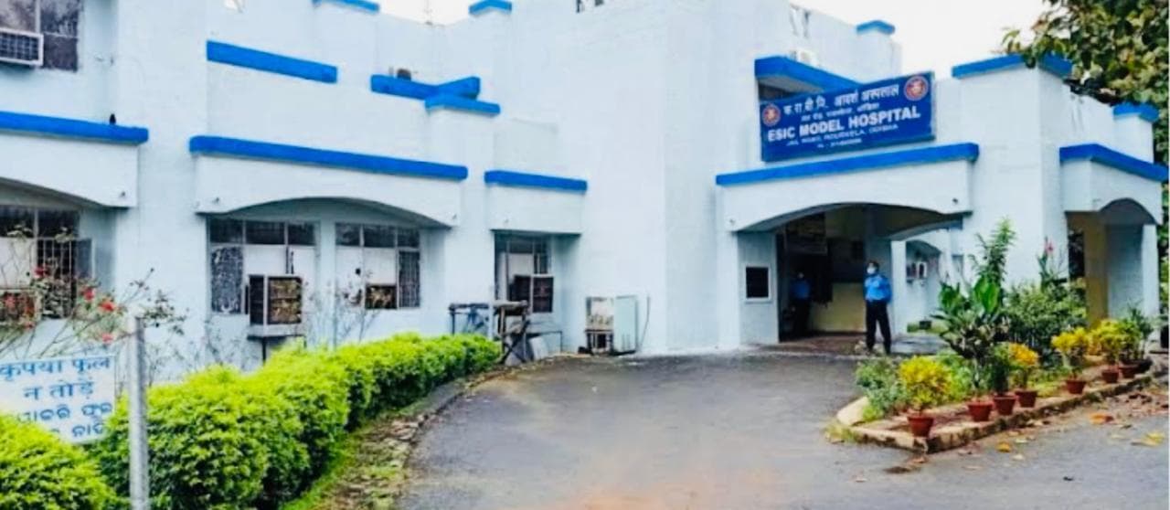 Rourkela News: इएसआइ मॉडल अस्पताल से बिना ऑपरेशन किये लौटाये जा रहे मरीज