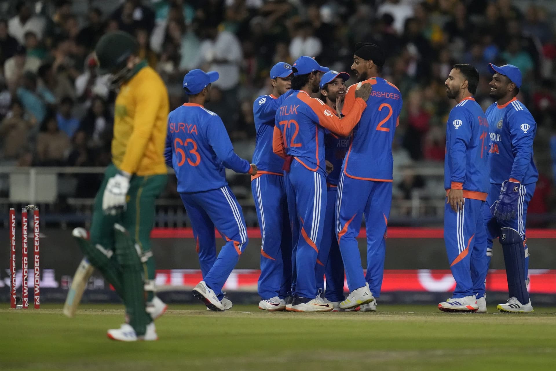 IND vs SA: पहले टी20 वर्ल्ड कप की ट्रॉफी छीनी, फिर घर में घुसकर टीम इंडिया ने दक्षिण अफ्रीका को रौंदा