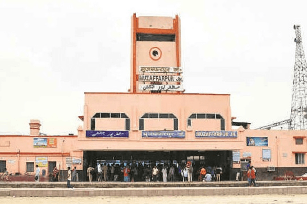 Muzaffarpur News: सोनपुर मेले को लेकर जंक्शन पर विशेष सुरक्षा बल की तैनाती, सघन जांच और गस्ती के निर्देश