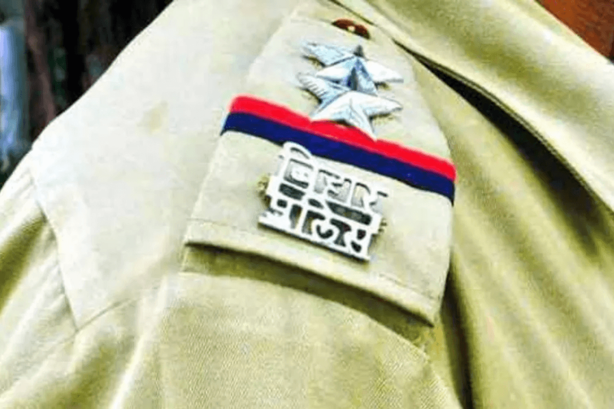Muzaffarpur News: मीनापुर में पुलिस पर रोड़ेबाजी और फायरिंग, फरार आरोपित को पकड़ने गई थी टीम