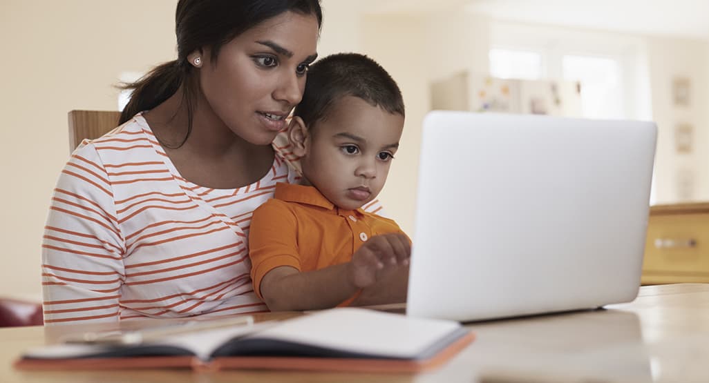 Parenting Tips: वर्किंग वुमन हैं? इन 5 टिप्स के साथ करें मां बनने का फर्ज पूरा, जानिए