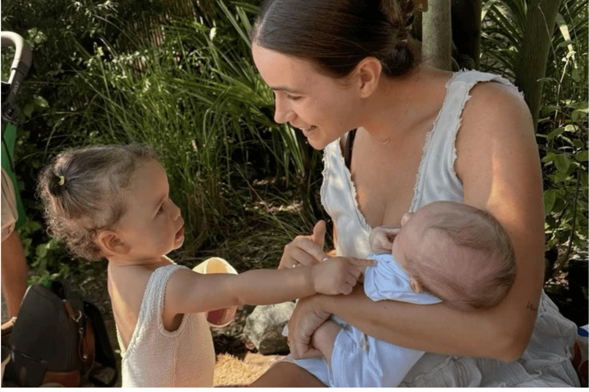 Parenting Tips For Mom & Daughter: एक मां और बच्ची के रिश्ते को मजबूत बनाती हैं ये 7 आदतें