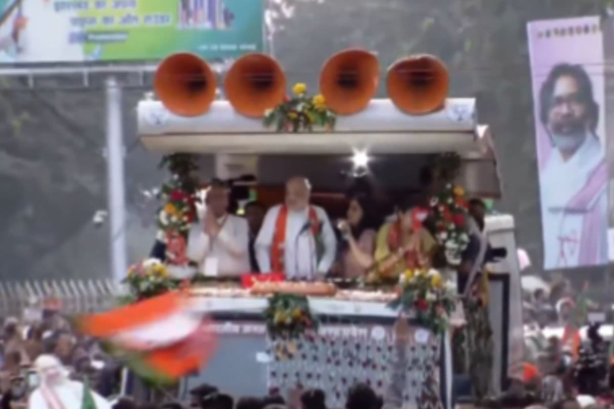 Amit Shah RoadShow: ‘झारखंड में आनेवाली है बीजेपी’ जमशेदपुर रोड शो में उमड़ी भीड़ देख गदगद हुए अमित शाह