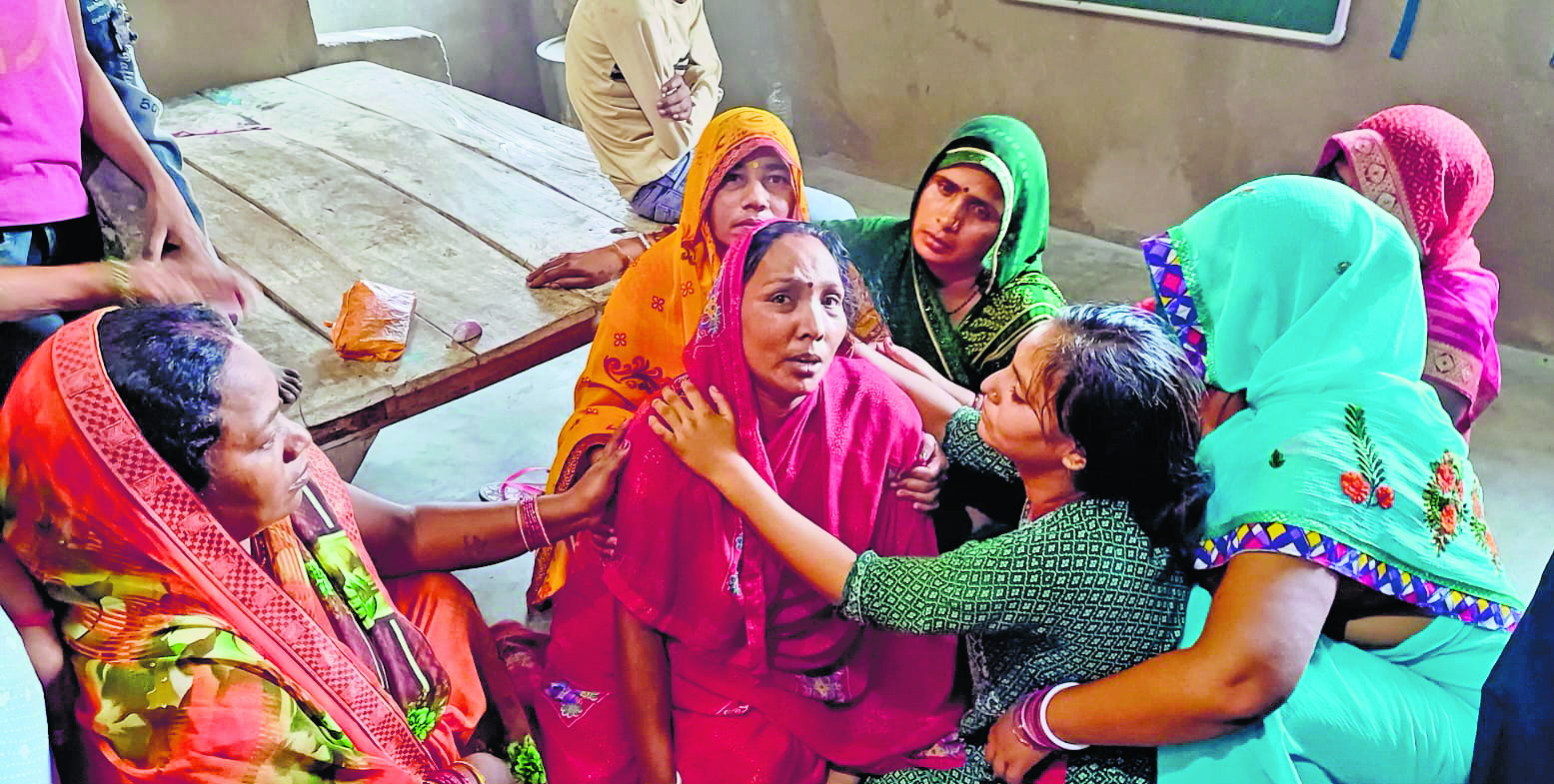 Gopalganj News : विवादित जमीन पर दीप जलाने पर हिंसक झड़प, एक की मौत, सात घायल