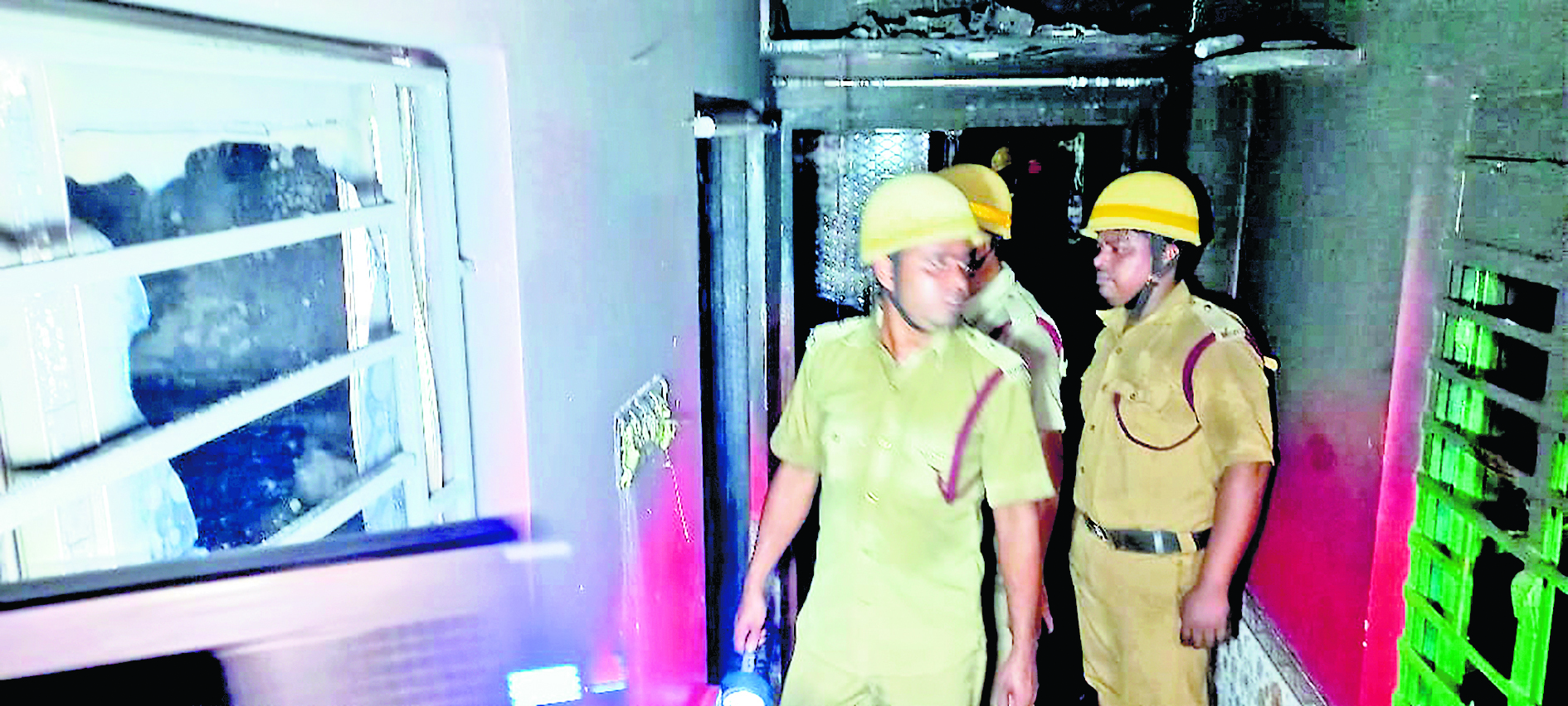 धमाके से थर्राया गंगारामपुर, मौतों से पसरा मातम
