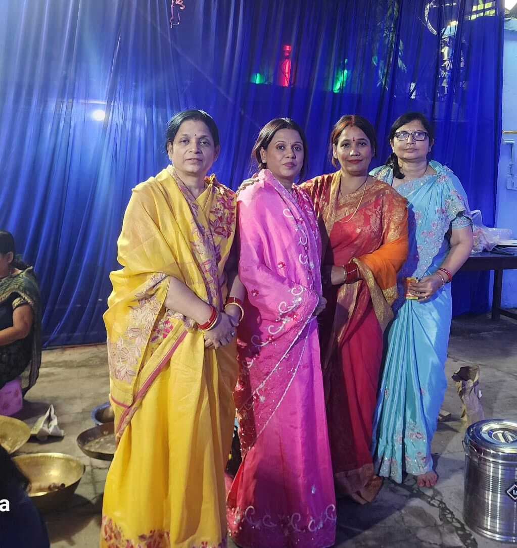 Giridih News : यूएसए से छठ व्रत करने भारत आती हैं मधु सिंह