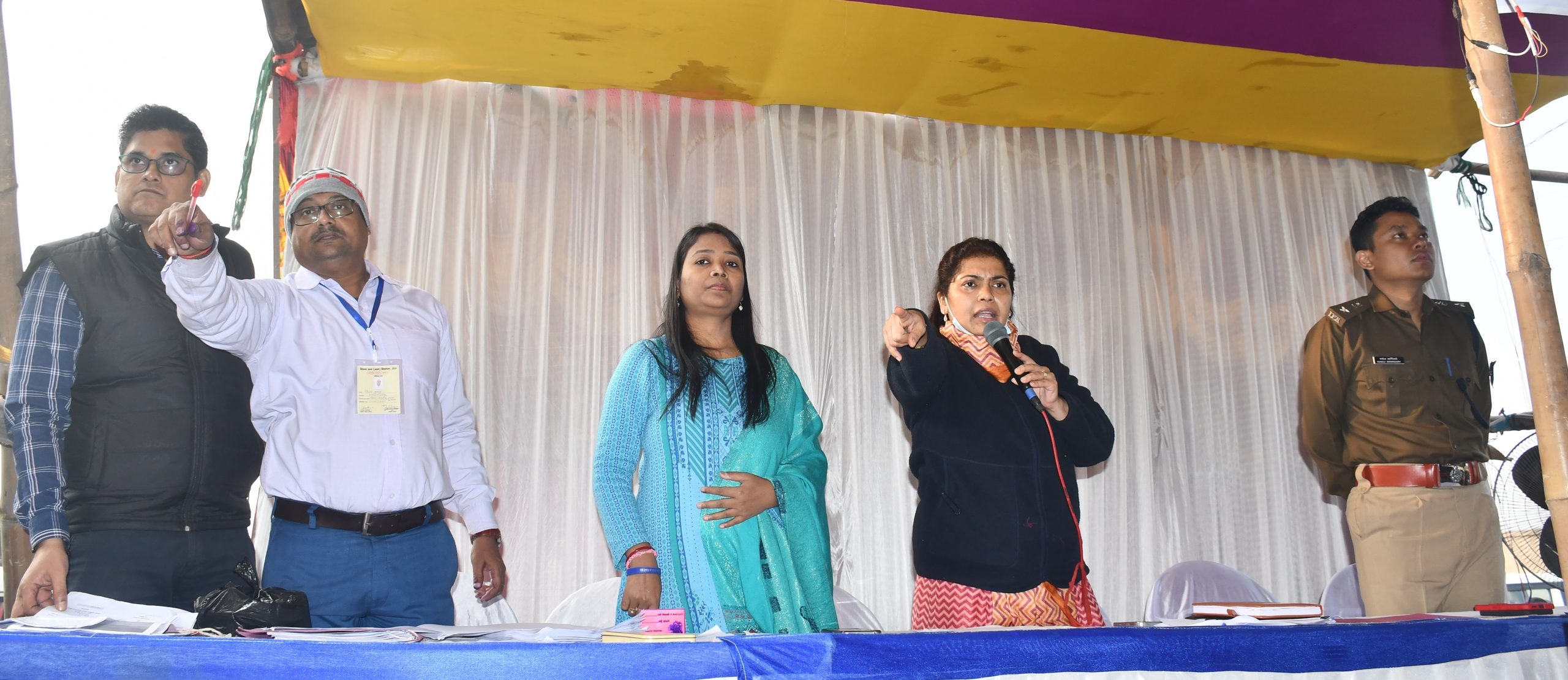 Bokaro News : लोकतंत्र का महापर्व आज, मतदान कर बनायें रिकॉर्ड