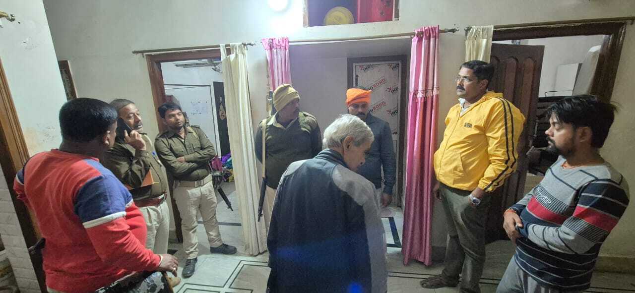 एसबीआई कर्मी के सुने घर से लाखों की हुई चोरी