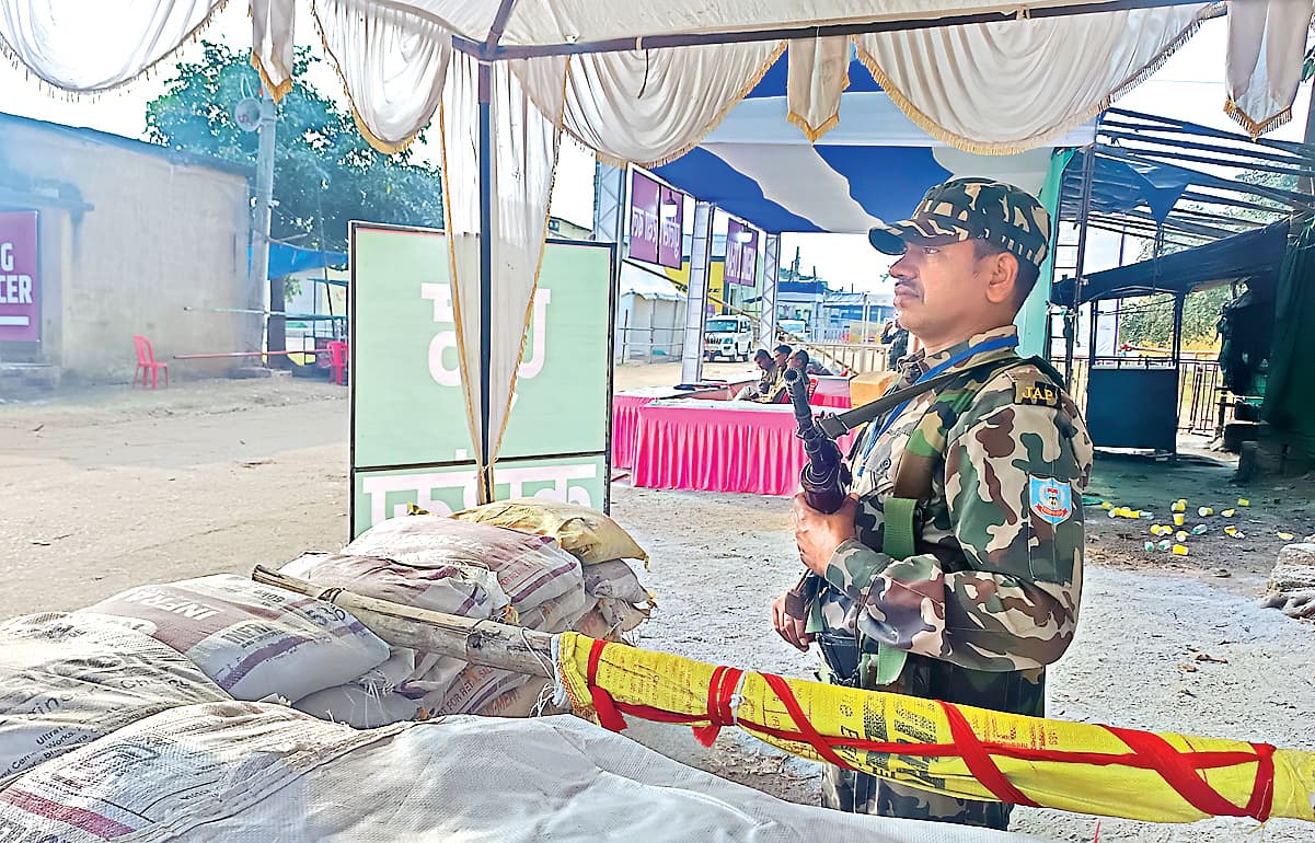 Ranchi news : मतगणना केंद्रों पर सुरक्षा के लिए 24 जिलों को दिये गये 20108 अतिरिक्त फोर्स