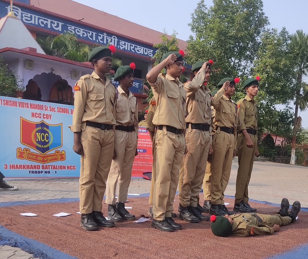 सैनिकों की ड्यूटी जिम्मेदारी नहीं बल्कि एक तपस्या : प्रधानाचार्य