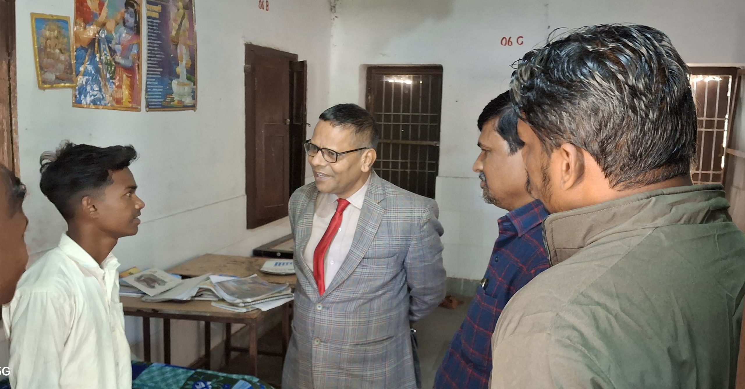 कल्याण छात्रावास के निरीक्षण में डिप्टी डायरेक्टर ने पायी खामियां