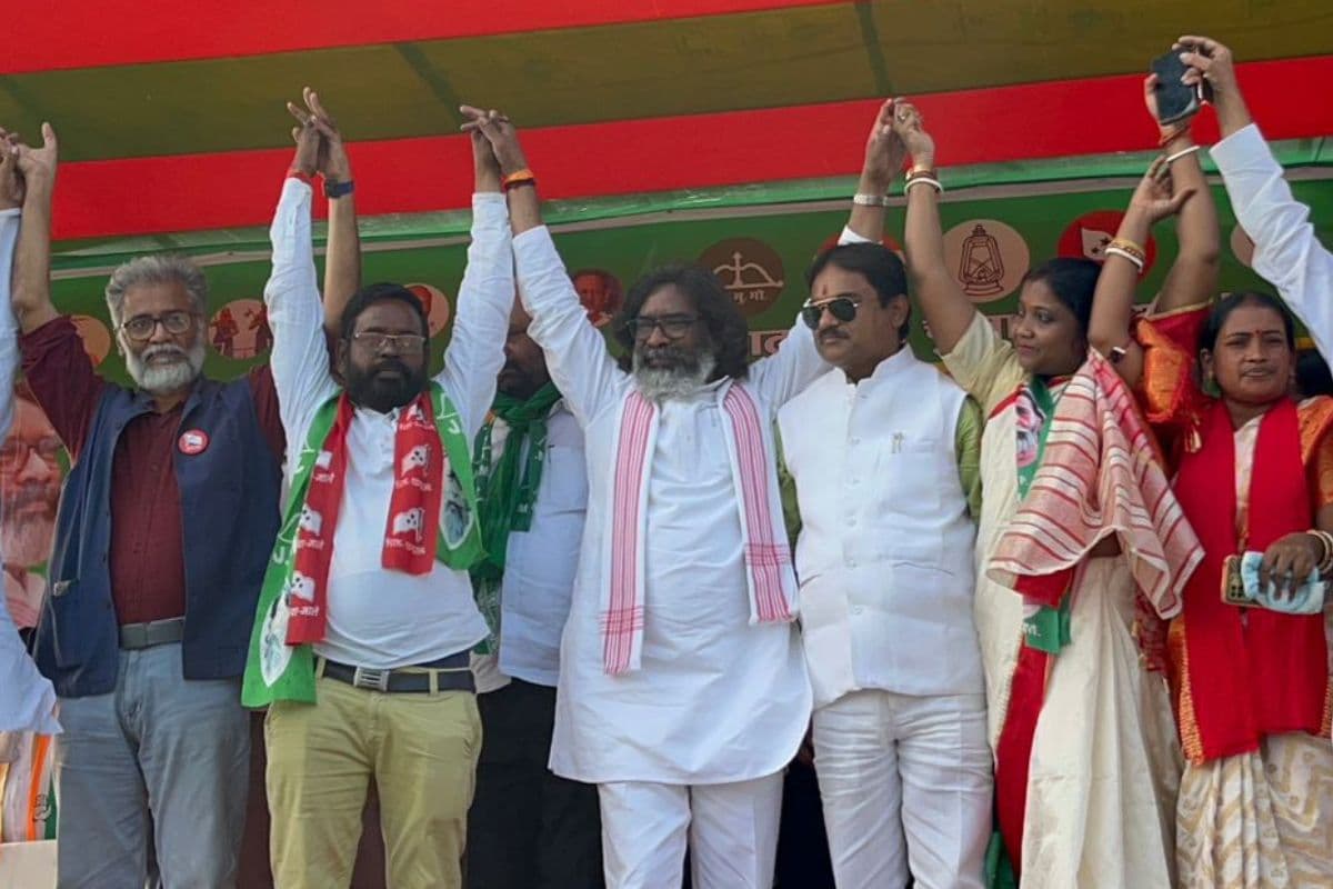 Jharkhand Chunav 2024: सीएम हेमंत सोरेन बोले, सरकार बनी तो हर गरीब को देंगे सालाना एक-एक लाख रुपए
