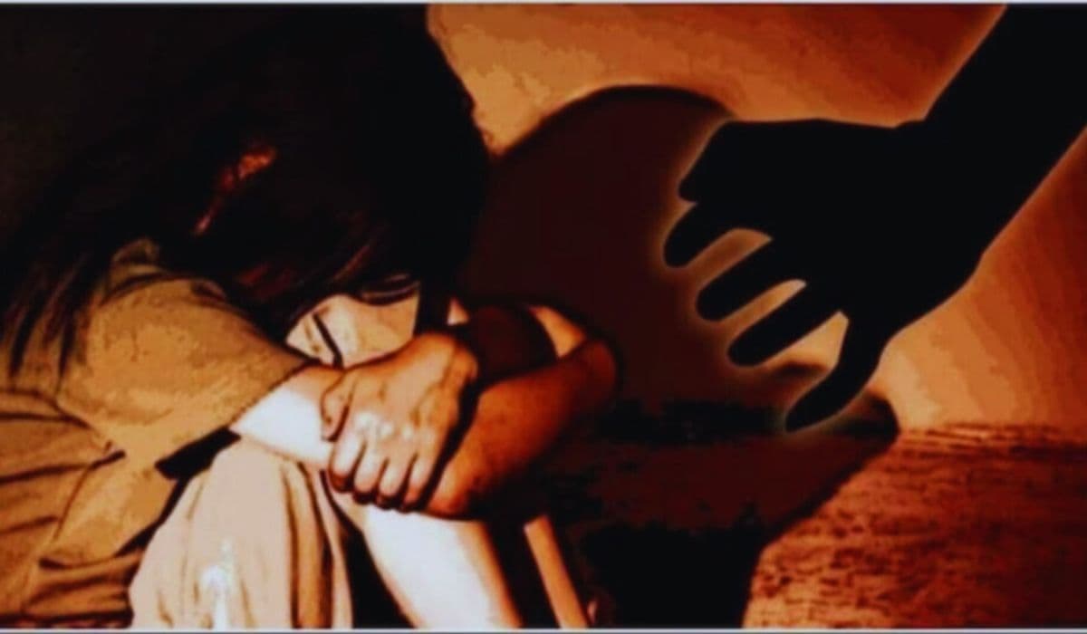 पटना में बेटी के साथ पिता ने किया गंदा काम, आपबीती सुन पुलिस के उड़े होश, जानिए पूरा मामला…