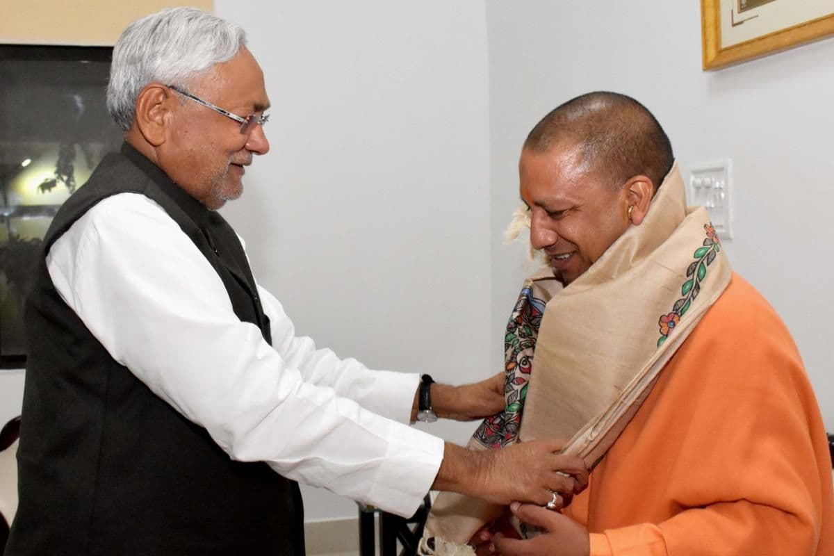 Mahakumbh 2025: महाकुंभ में शामिल होने के लिए जाएंगे CM नीतीश कुमार, UP के मुख्यमंत्री योगी आदित्यनाथ ने भेजा निमंत्रण