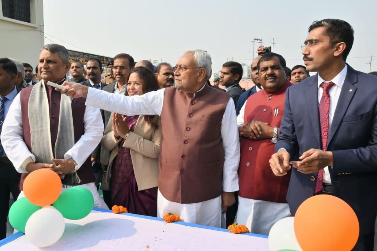 CM Nitish Pragati Yatra: ‘प्रगति यात्रा’ के दूसरे दिन मुख्यमंत्री ने पूर्वी चंपारण को दिया 201 करोड़ का तोहफा
