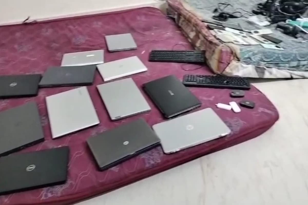 Kolkata News: अवैध कॉल सेंटर में पुलिस का छापा, 19 गिरफ्तार, कंप्यूटर-लैपटॉप ठीक करने के नाम पर विदेशियों से करते थे ठगी