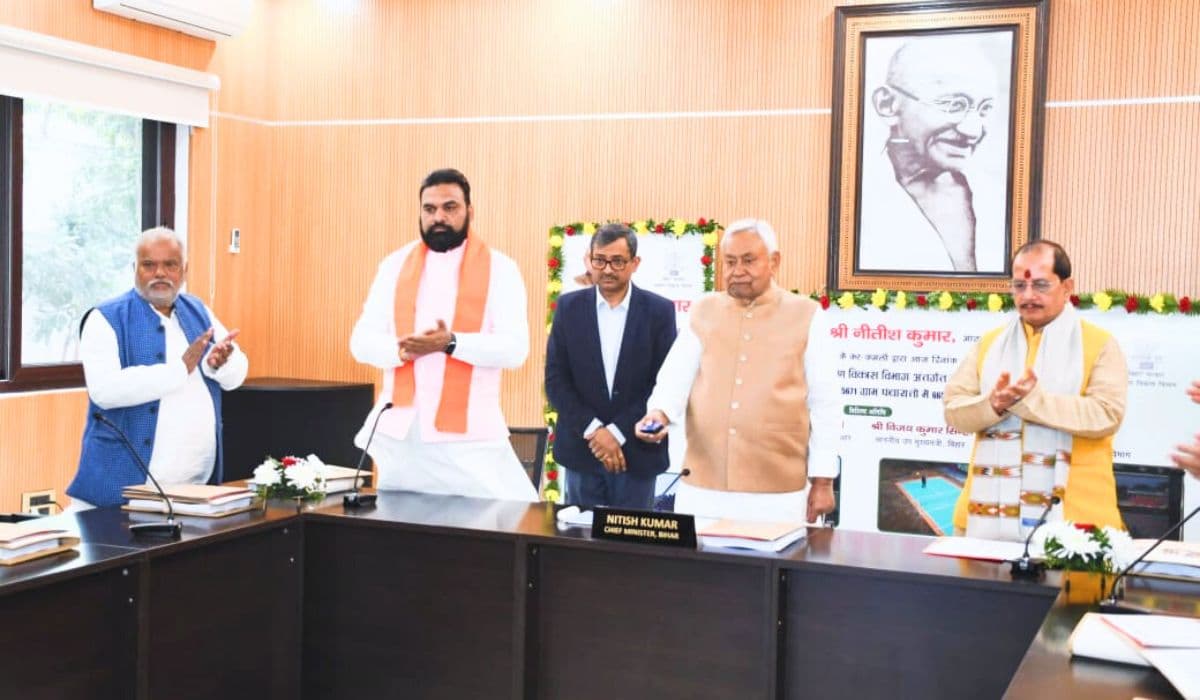 बिहार के ग्रामीण खिलाड़ियों को बड़ी सौगात, CM Nitish ने 6 हजार से अधिक गांवों को दिया खेल मैदान