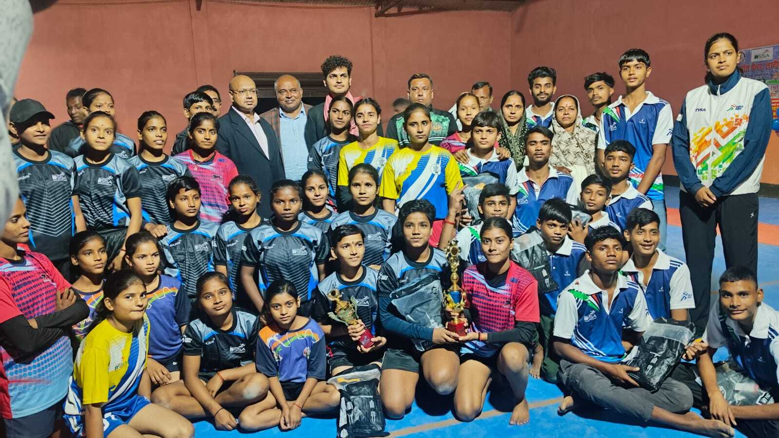 फैंसी बालिका कबड्डी मैच में लखीसराय टीम ने खगौर टीम को पांच पॉइंट से किया पराजित