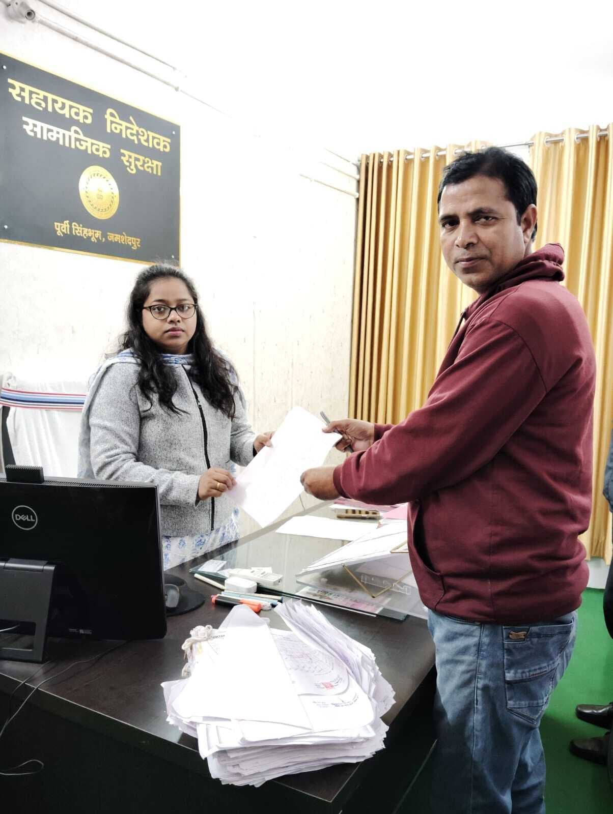 Jamshedpur News : मंईयां सम्मान योजना की जांच और सुधार के लिए जोजोबेड़ा में केंद्र खोलने की मांग
