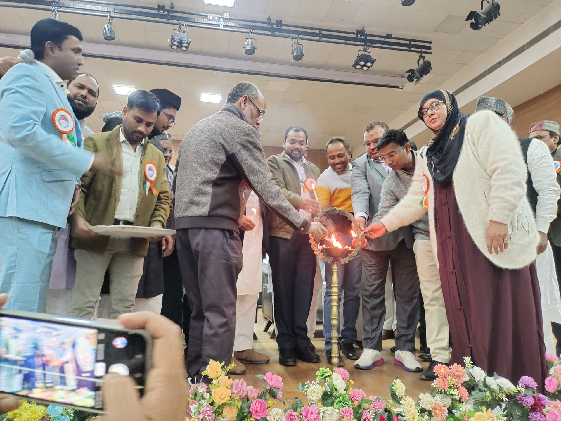 कुछ सा करके दिखा कि खुद खुश हो जाये खुदाः डीएम