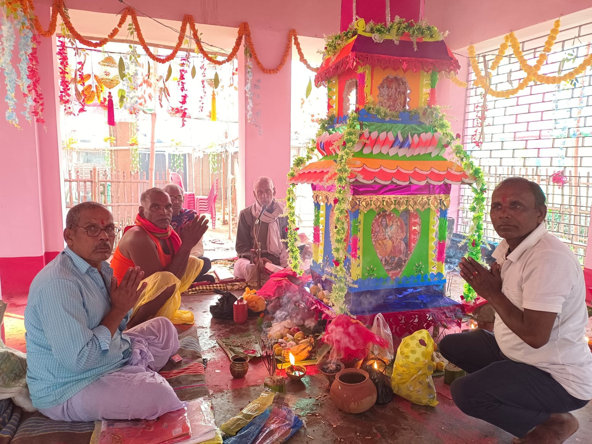 बजरंगबली स्थान में शुरू हुआ दो दिवसीय अष्टयाम, माहौल भक्तिमय