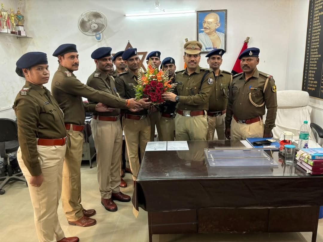 पीपिंग शिरोमणि का कार्यक्रम में एसपी ने प्रोन्नत पदाधिकारियों को सिखाया कर्तव्य का पाठ