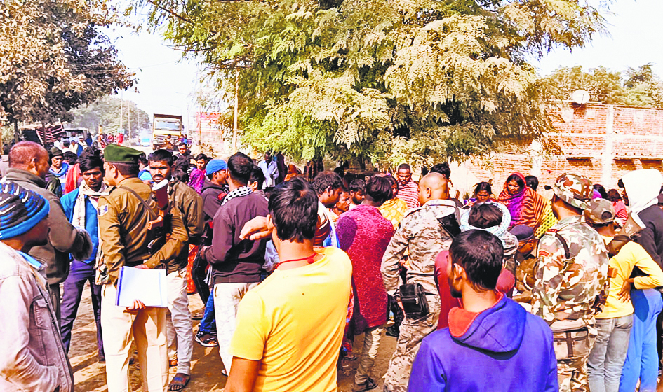 मखदुमपुर में वार्ड पार्षद ने पीट पीटकर युवक को मार हत्या
