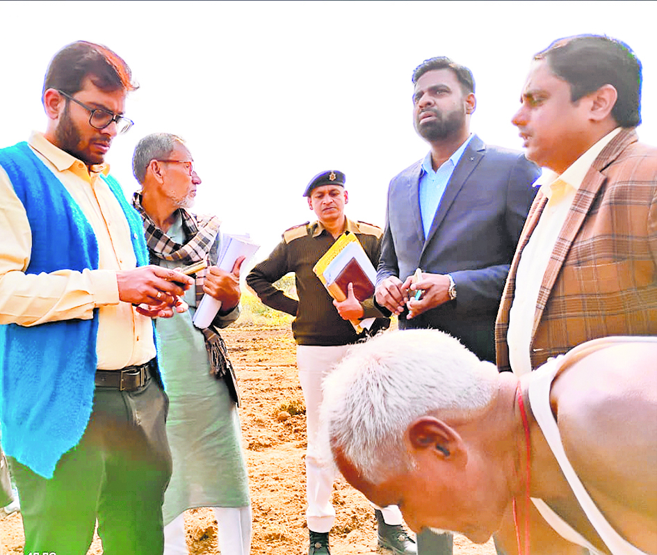 Gaya News : टिकारी क्षेत्र में एनएचएआइ को अधिग्रहित जमीन पर मिला कब्जा