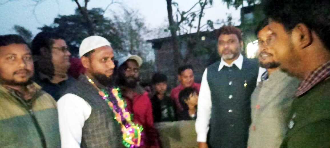 नंदनिया पंचायत में विधायक ने किया सड़क का शिलान्यास