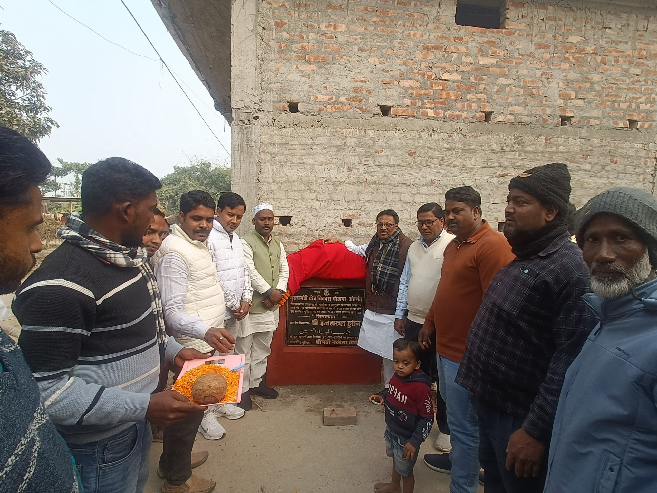 कांग्रेस विधाायक ने गली निर्माण कार्य का किया शिलान्यास