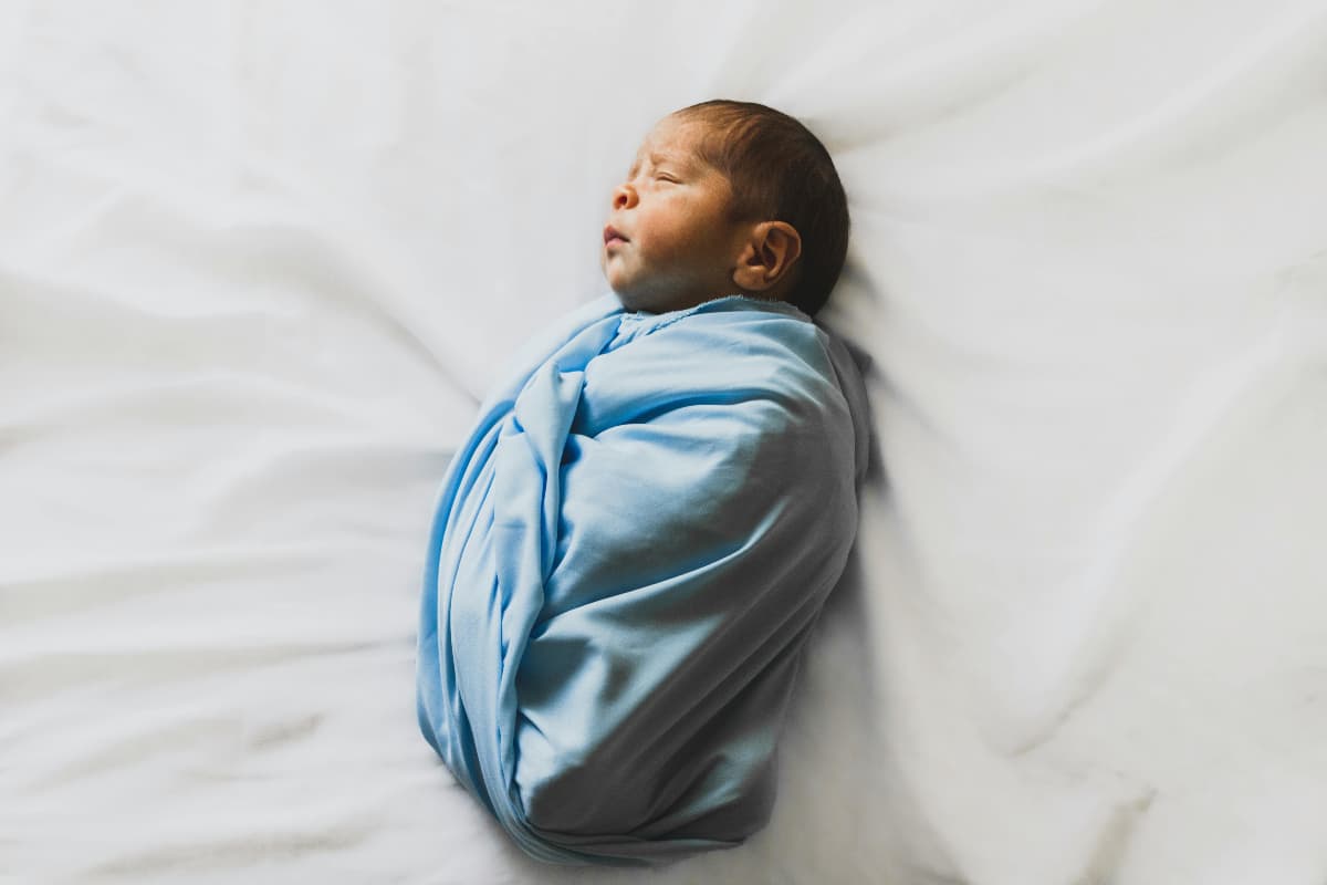 Baby Names: अपने बच्चे को दें भगवान विष्णु के इन 15 नामों में से एक नाम, देखें लिस्ट
