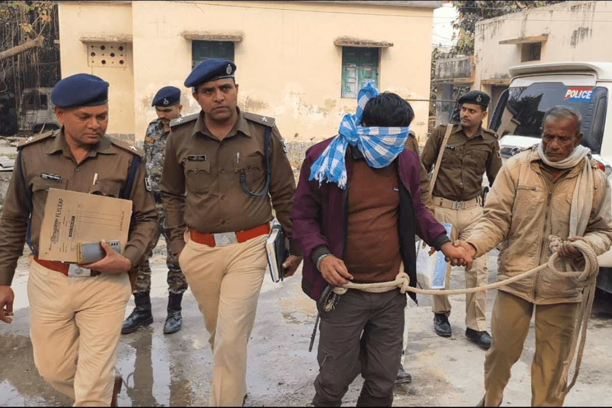 Muzaffarpur News: फ्लिपकार्ट गोदाम में हुए डकैती व हत्या मामले का पुलिस ने किया खुलासा, लाइनर संदीप झा गिरफ्तार