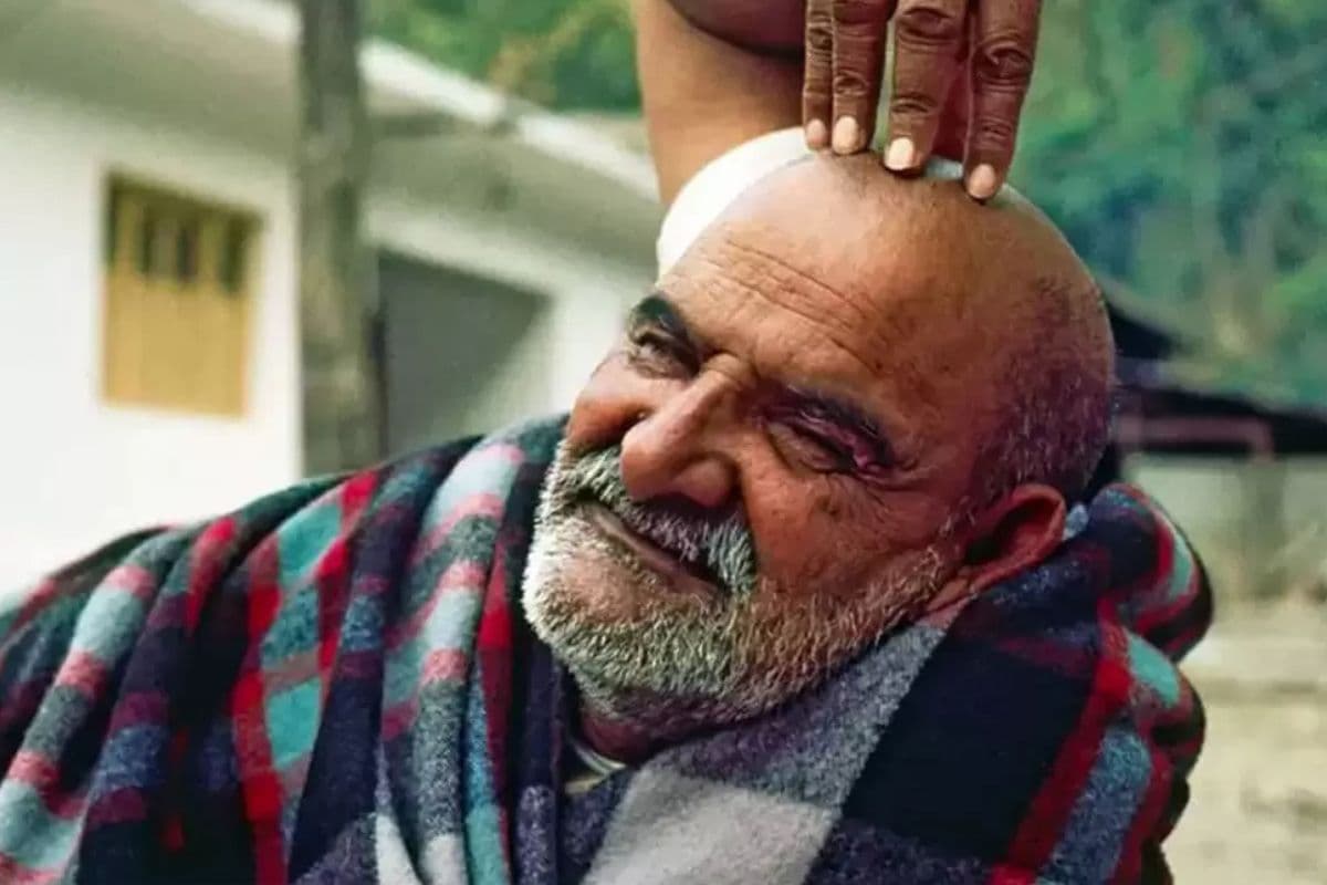 Neem Karoli Baba: नीम करौली बाबा के जीवन मंत्र, जिन्हें अपनाकर मिलेगी सुकून भरी जिंदगी