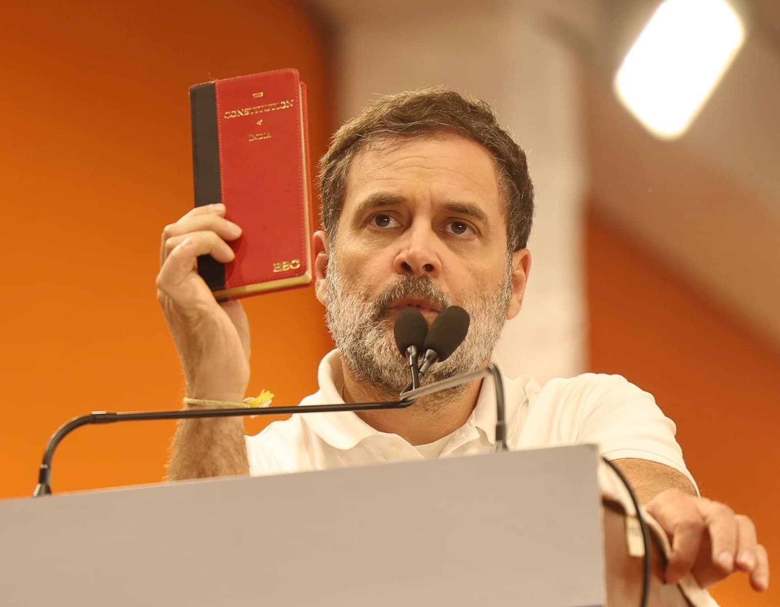 Congress: आप की राजनीति ने कांग्रेस को आक्रामक अभियान चलाने को किया मजबूर