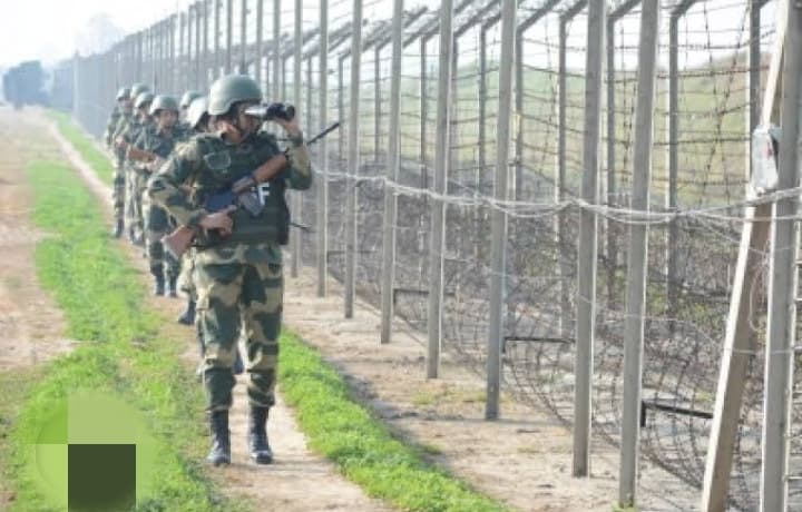 शॉल विक्रेता की आड़ में आतंकी तो नहीं ! सीमांत इलाकों में फेरीवालों की पुख्ता पहचान की कवायद