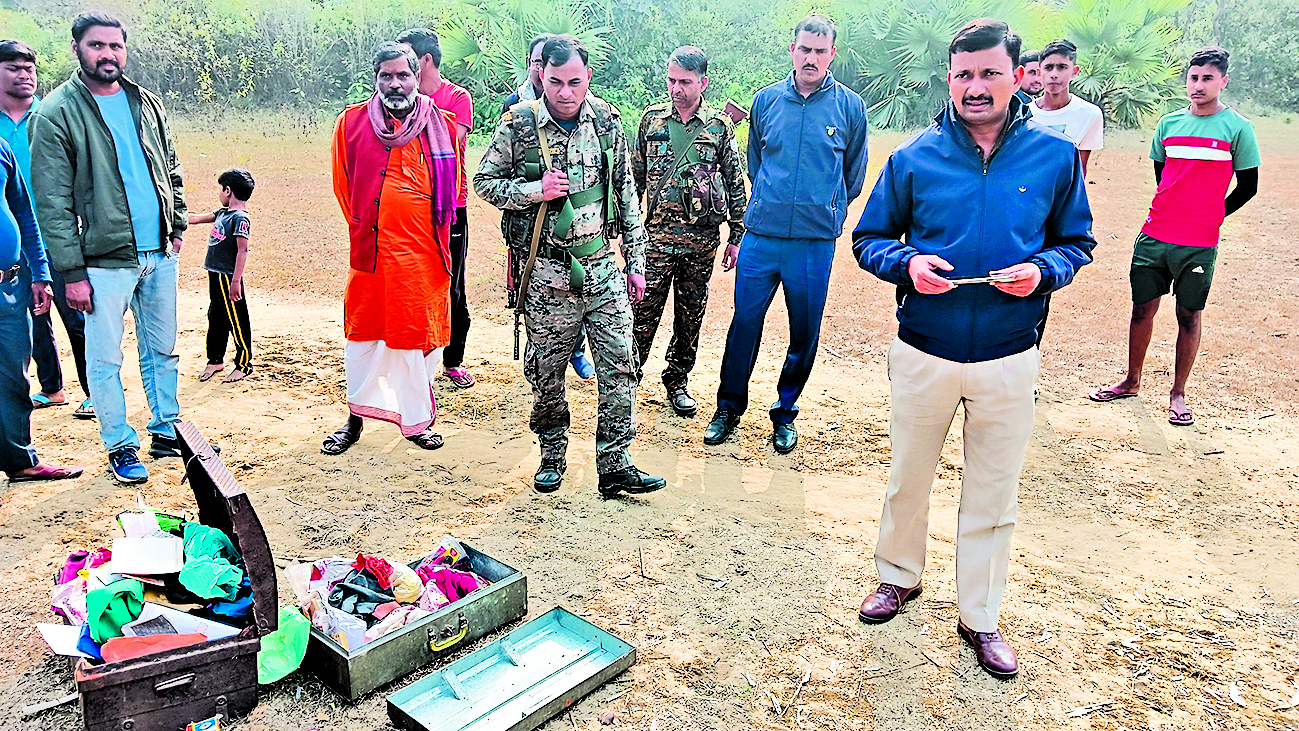 Bokaro News : चंदनकियारी में दो सहोदर भाइयों के घर में लाखों की चोरी Bokaro News : चंदनकियारी में दो सहोदर भाइयों के घर में लाखों की चोरी