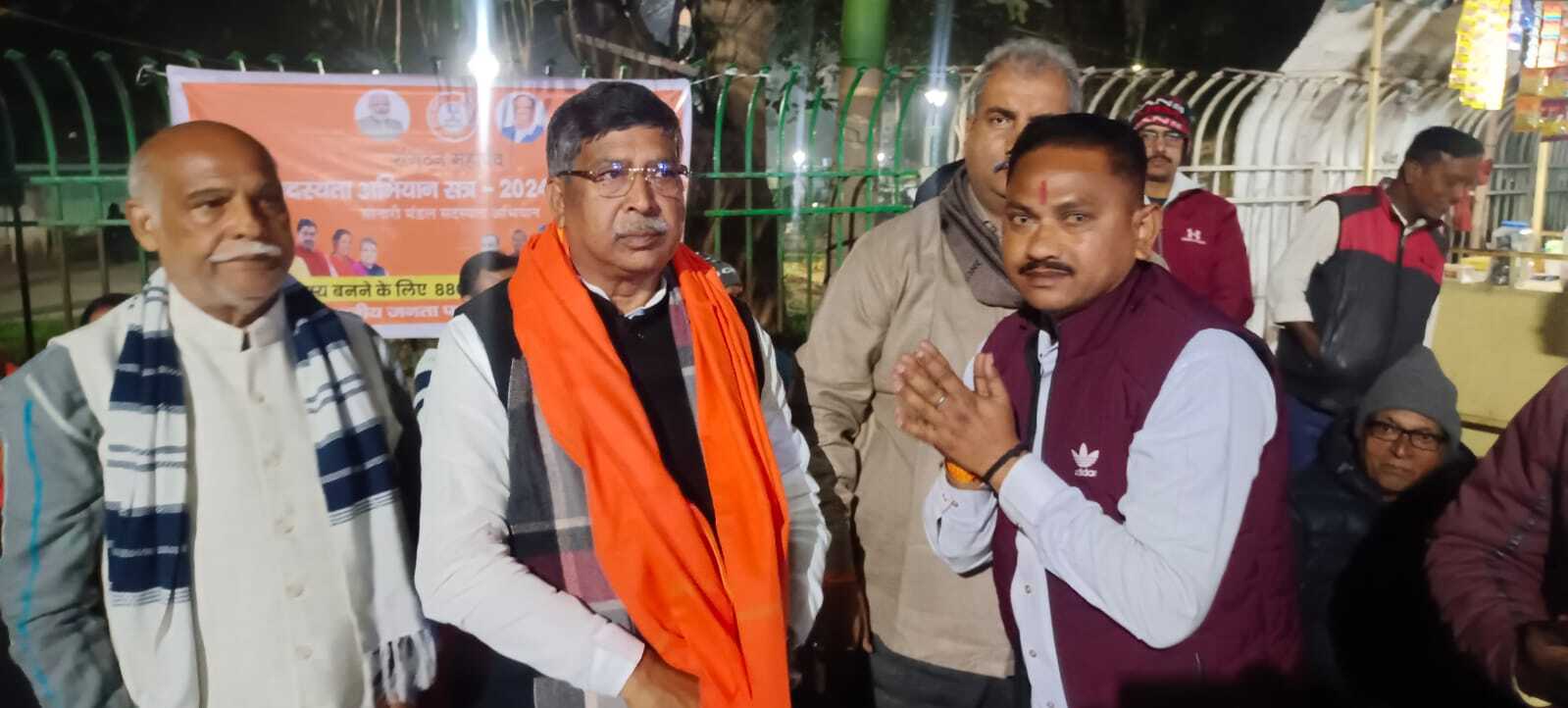 Jamshedpur news. सोनारी के अटल चौक में भाजपा ने चलाया सदस्यता अभियान