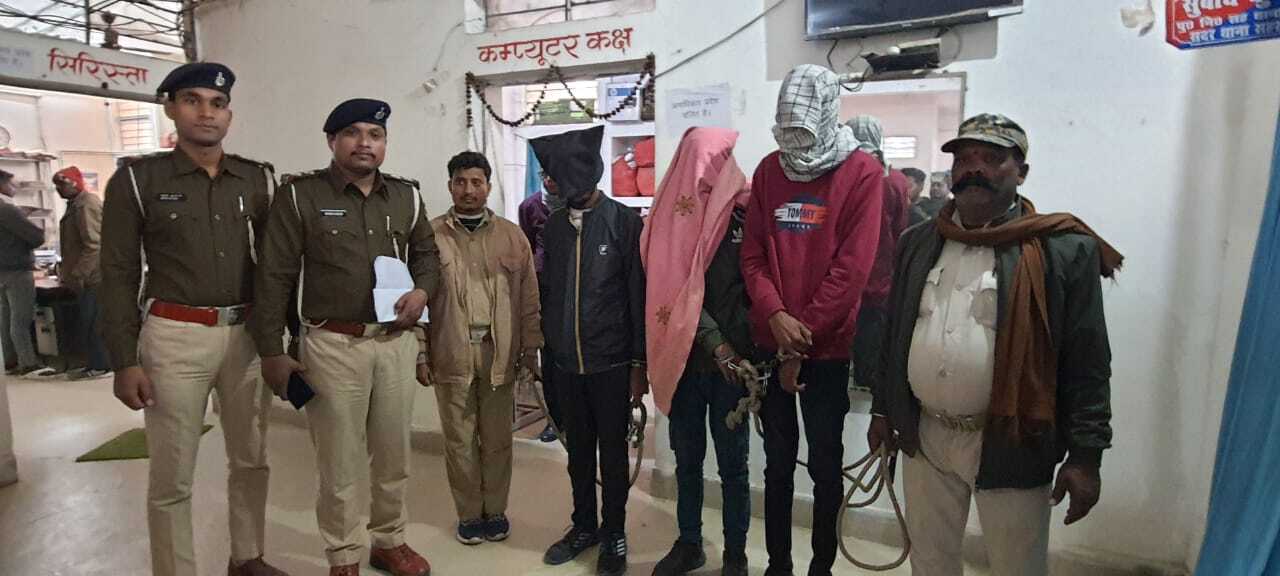 एक लाख अठासी हजार रुपया लूट के मामले का पुलिस ने किया खुलासा
