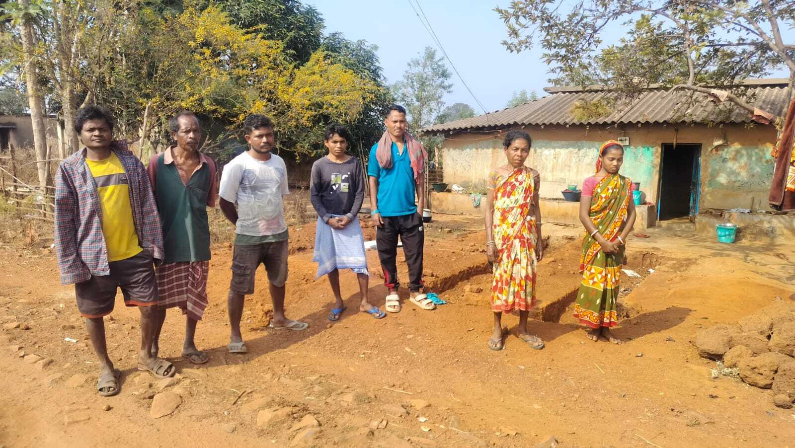 East Singhbhum news : आवास बनाने के नाम पर मुखिया पति पर 2.40 लाख रुपये ठगी के आरोप